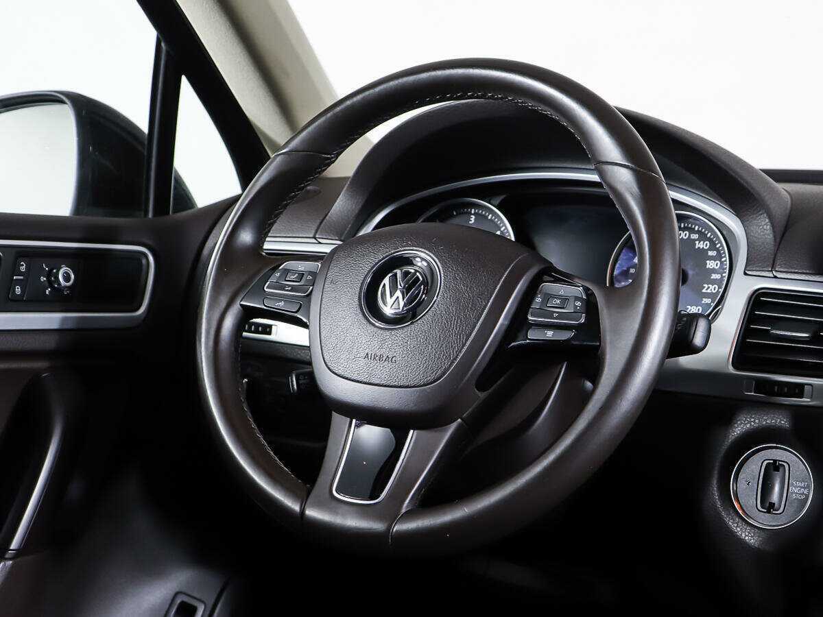 Volkswagen Touareg, 2013 Фото №15