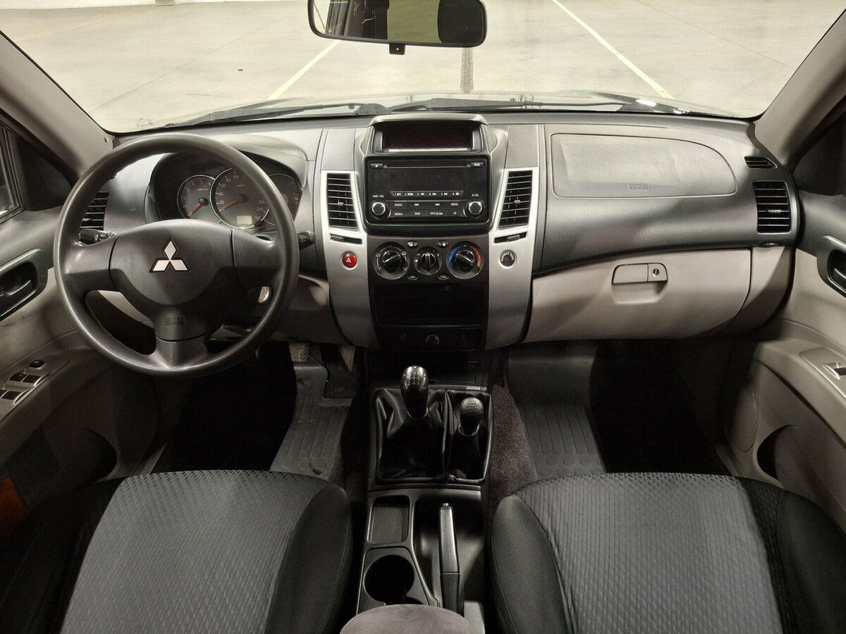 Mitsubishi Pajero Sport II Рестайлинг, 2014 Фото №14