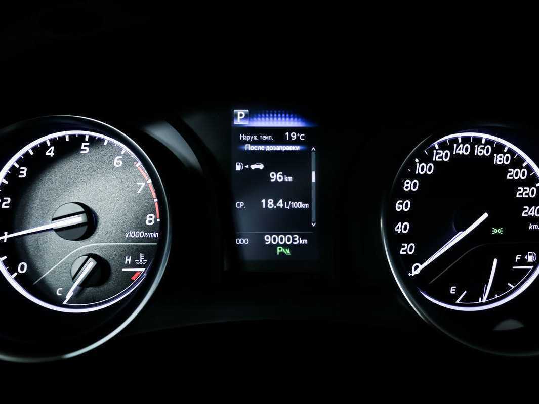 Toyota Camry, 2018 Фото №10