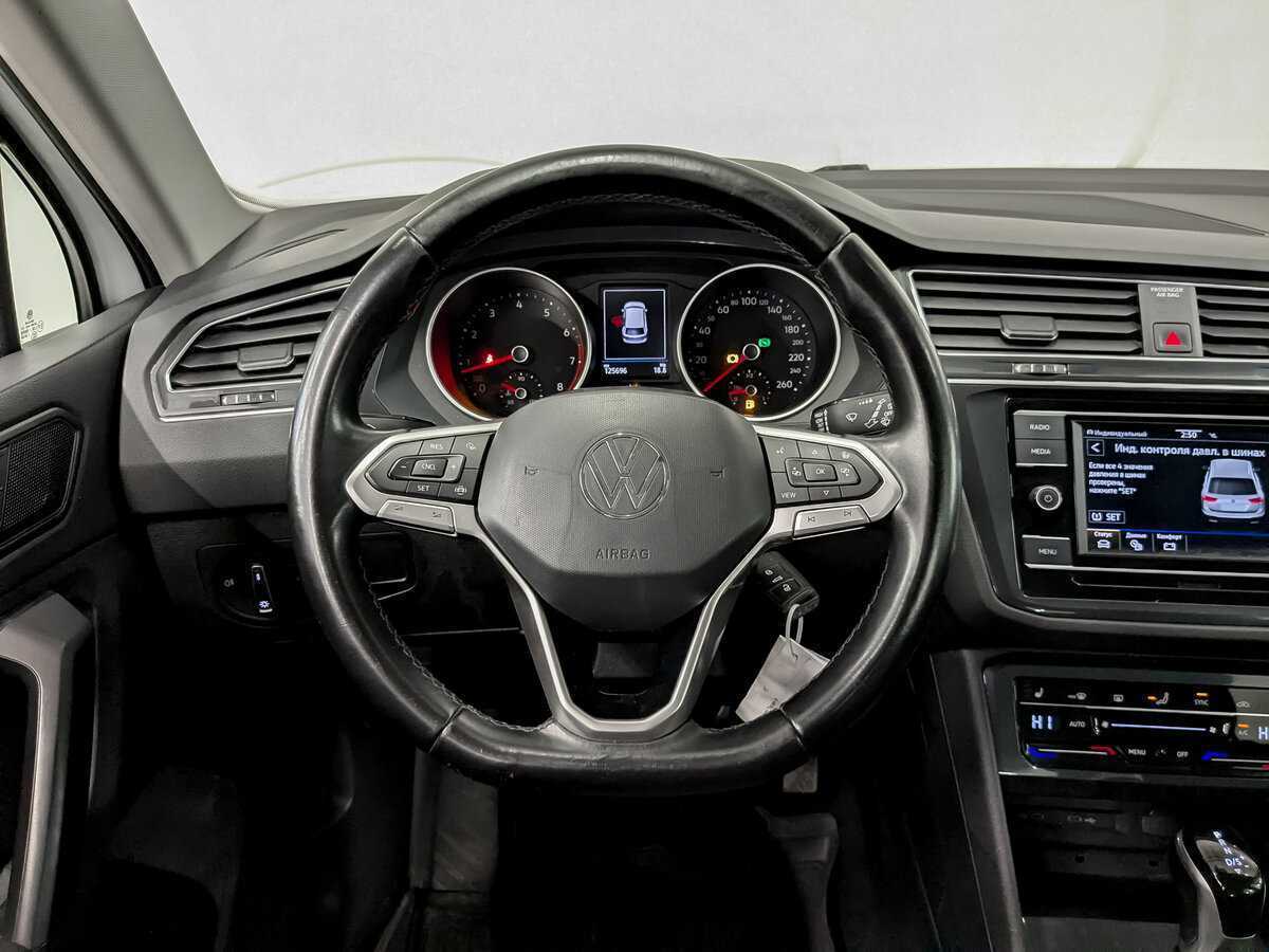 Volkswagen Tiguan, 2021 Фото №21