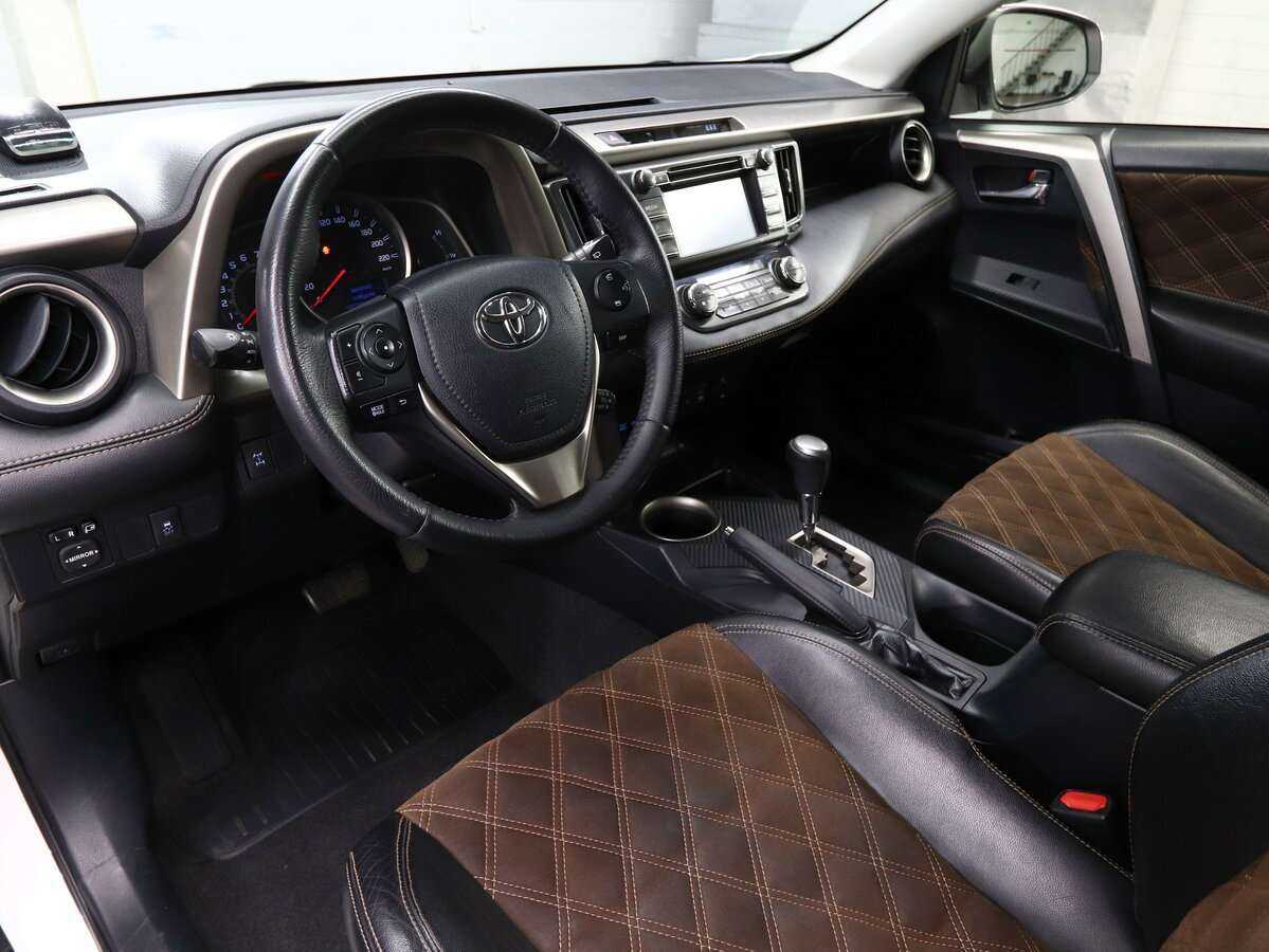 Toyota RAV4, 2014 Фото №8
