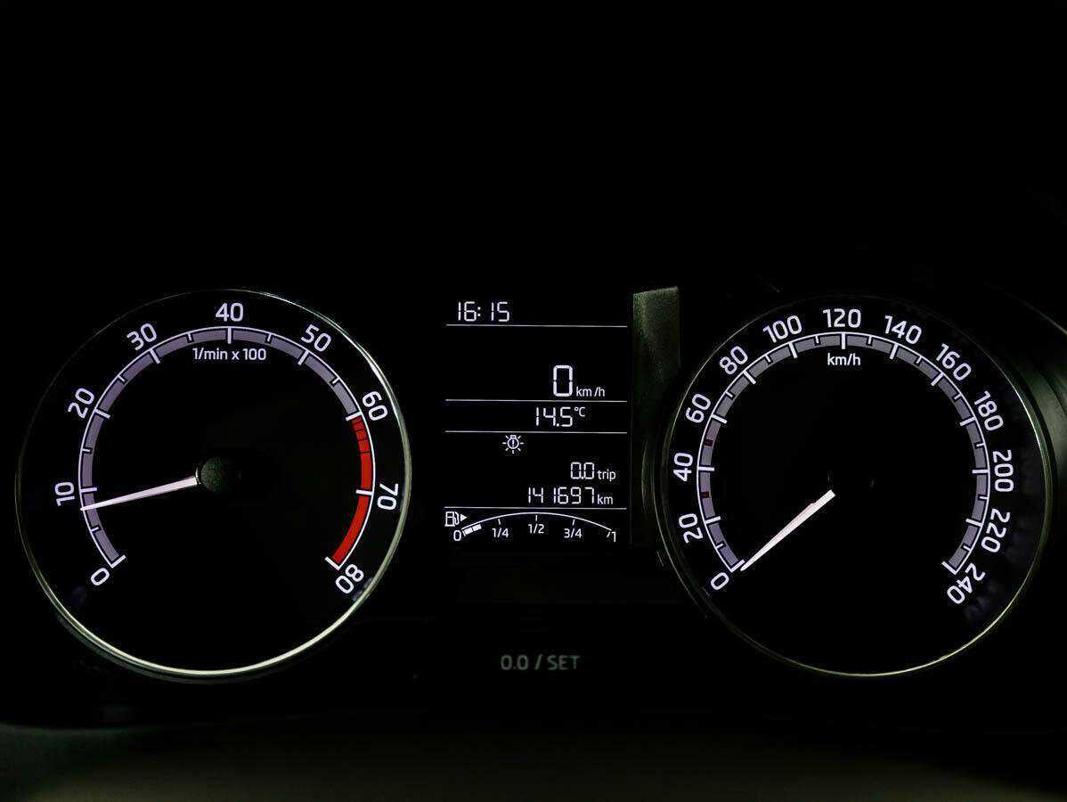 Skoda Rapid, 2017 Фото №11