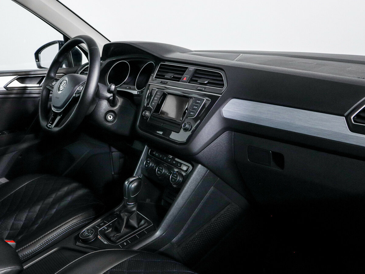 Volkswagen Tiguan II, 2017 Фото №9