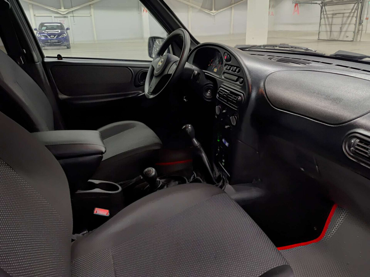 Chevrolet Niva I Рестайлинг, 2016 Фото №11