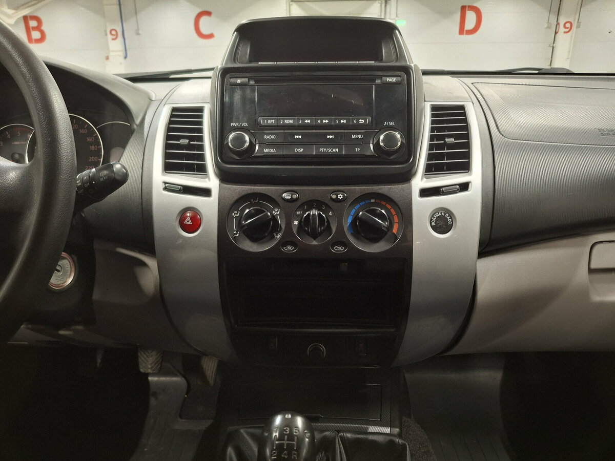 Mitsubishi Pajero Sport II Рестайлинг, 2014 Фото №15