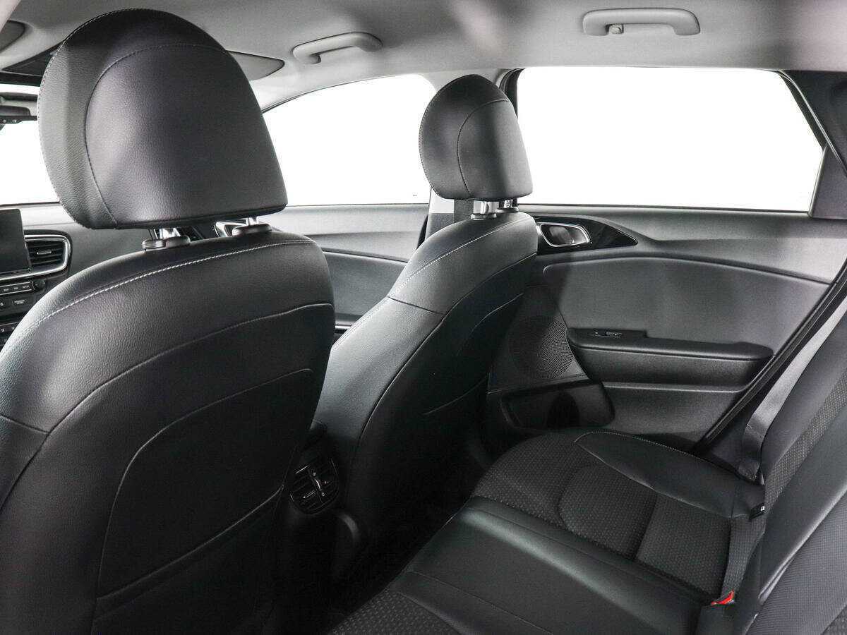 Kia Ceed, 2018 Фото №12