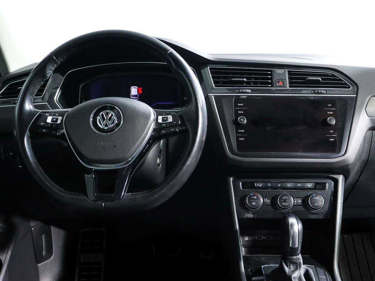 Volkswagen Tiguan, 2020 Фото №10