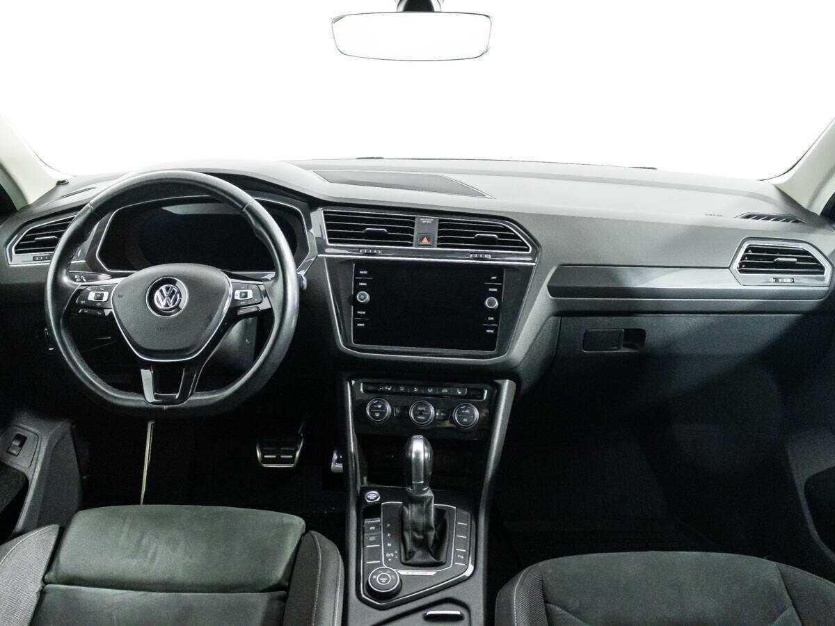 Volkswagen Tiguan, 2018 Фото №13