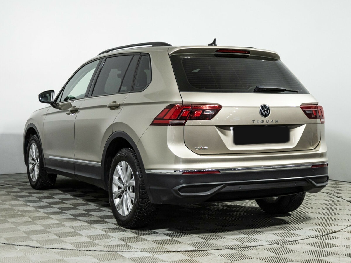 Volkswagen Tiguan II Рестайлинг, 2021 Фото №7