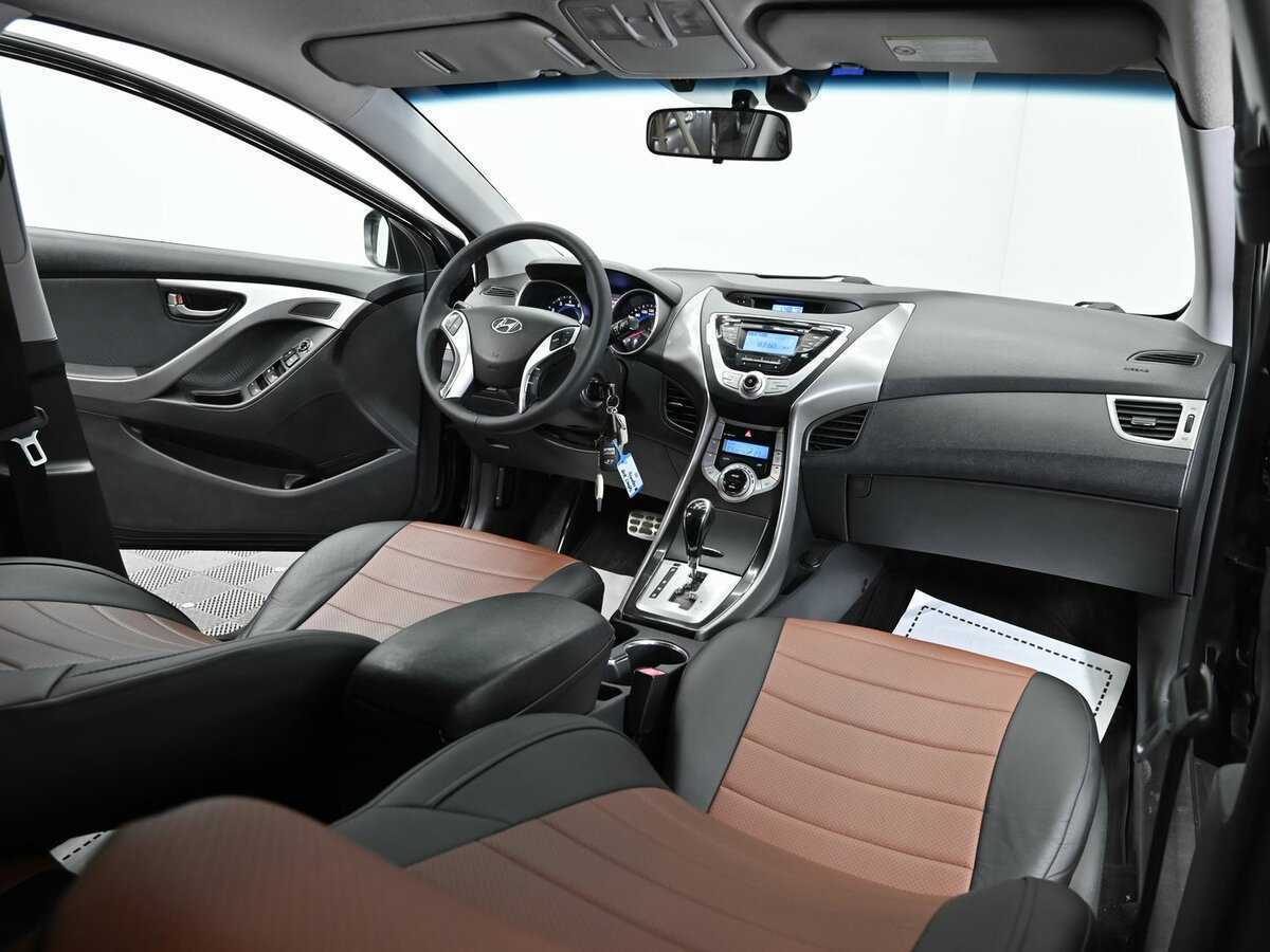 Hyundai Elantra, 2012 Фото №11