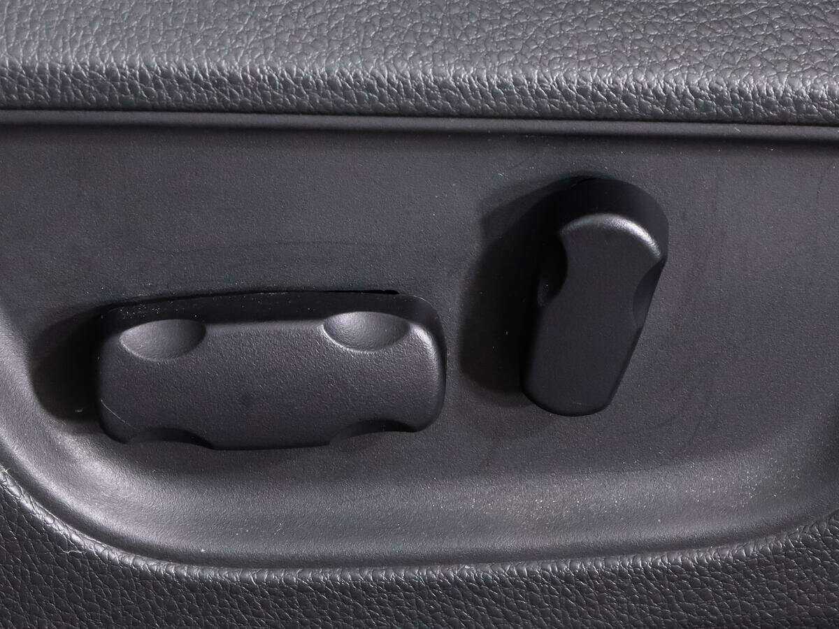 Mitsubishi Pajero Sport, 2018 Фото №12