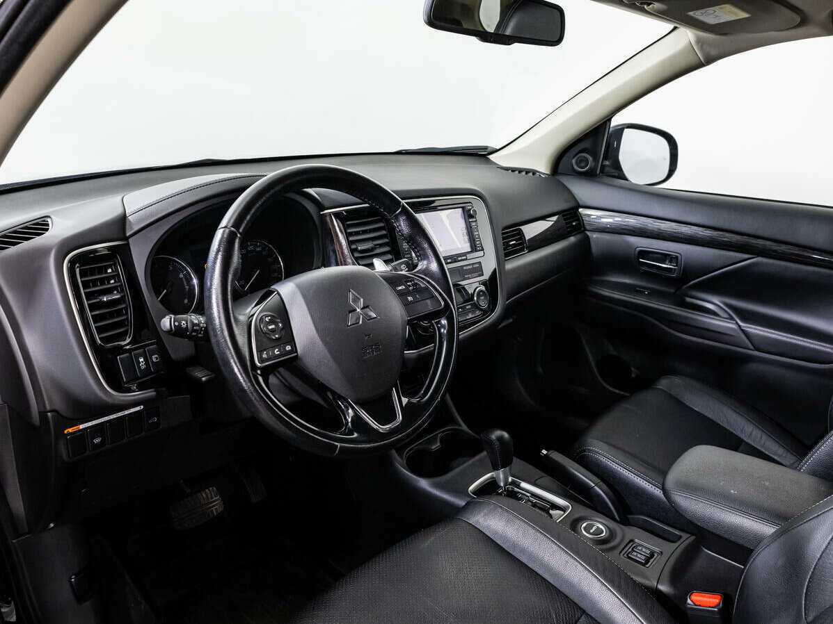 Mitsubishi Outlander, 2015 Фото №9