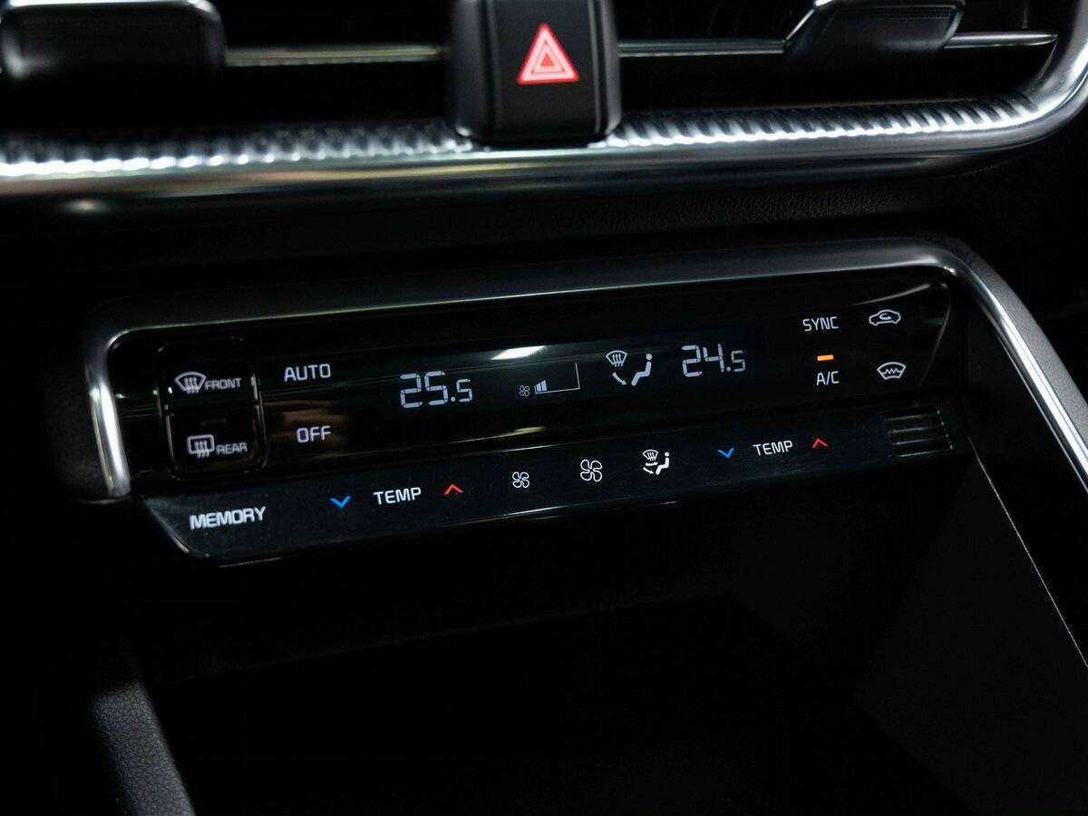 Kia K5, 2020 Фото №24