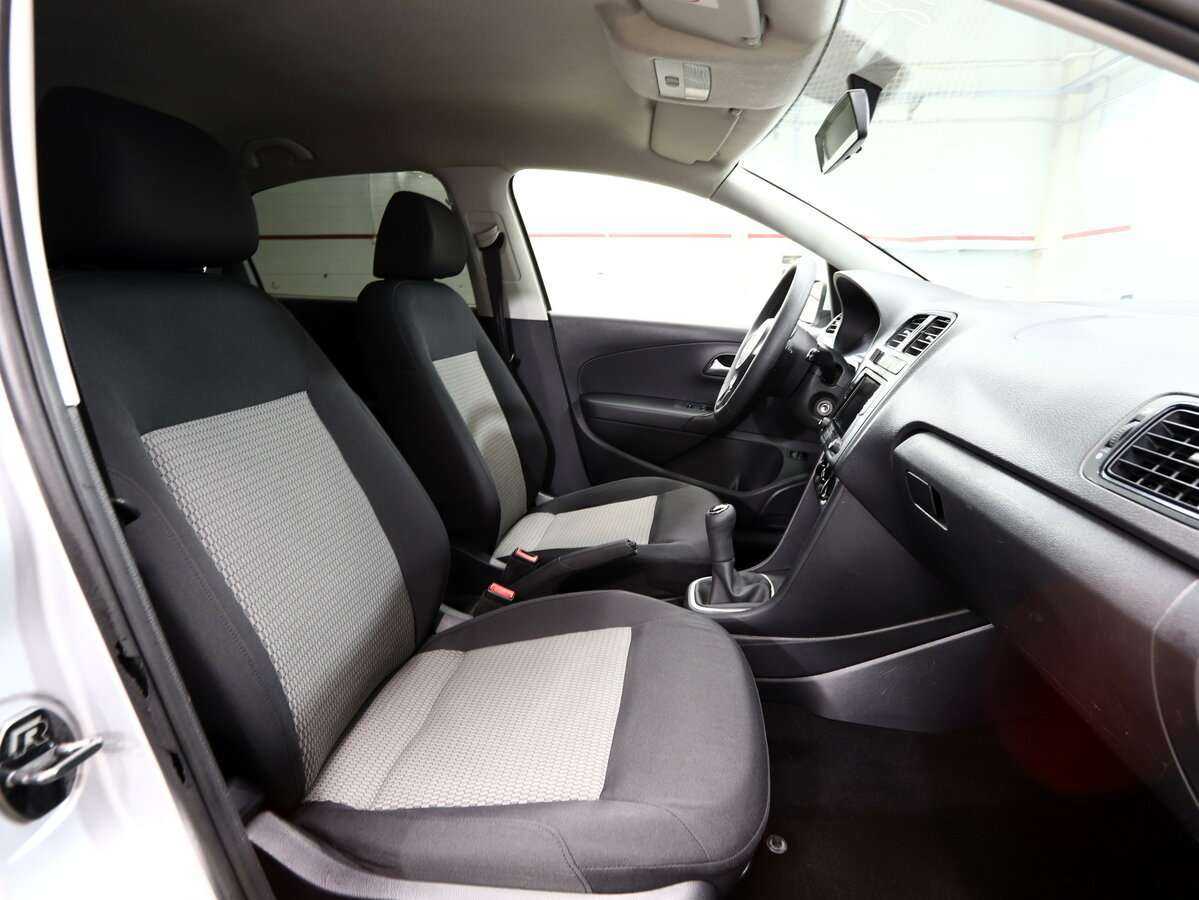 Volkswagen Polo, 2012 Фото №12