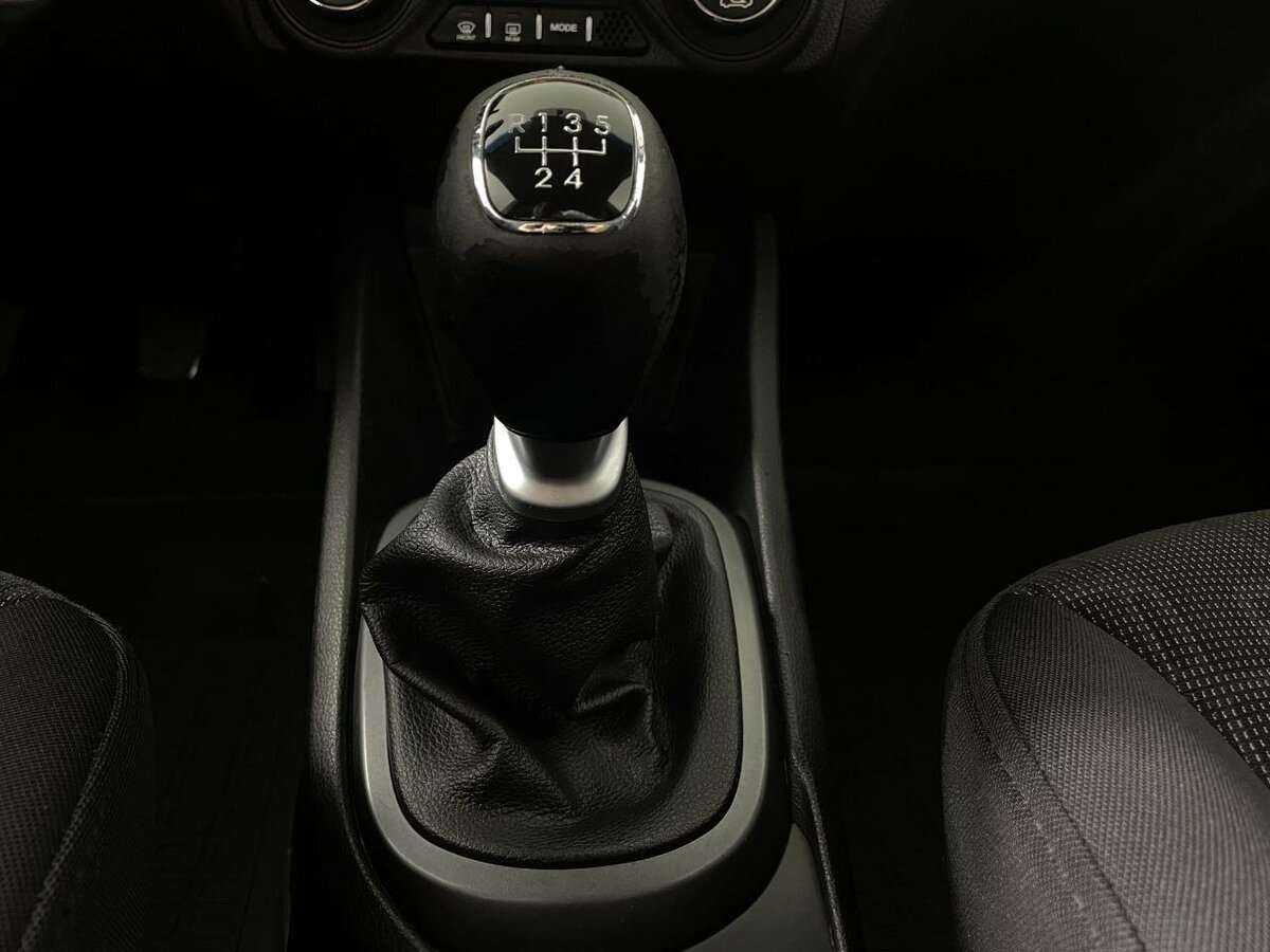 Kia Rio 5-speed, 2013 Фото №13