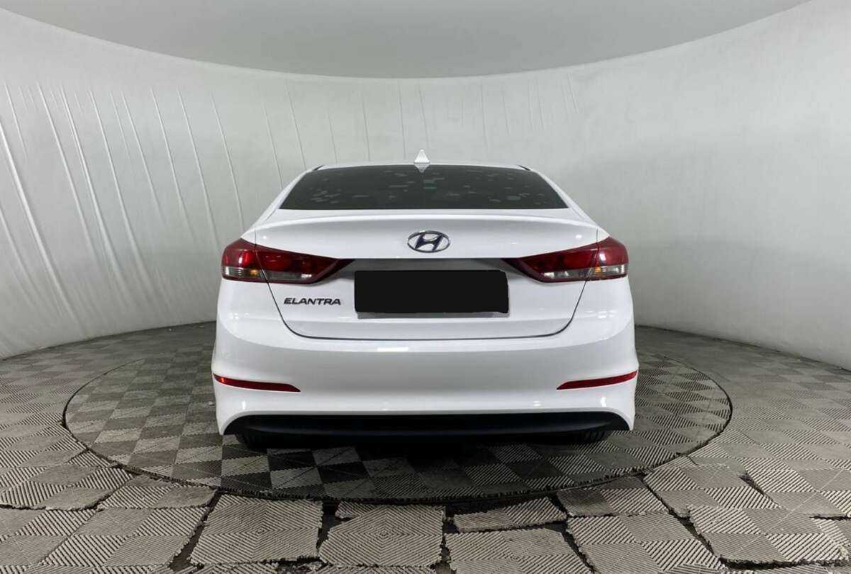 Hyundai Elantra, 2017 Фото №6