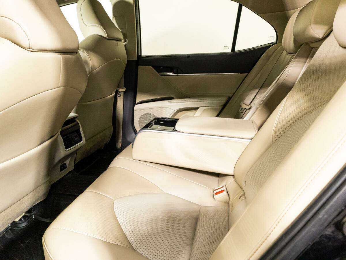 Toyota Camry, 2018 Фото №15