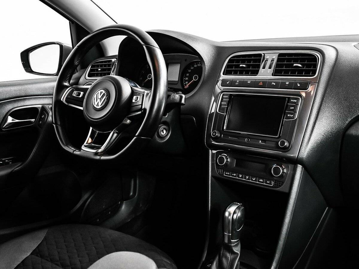 Volkswagen Polo, 2018 Фото №9