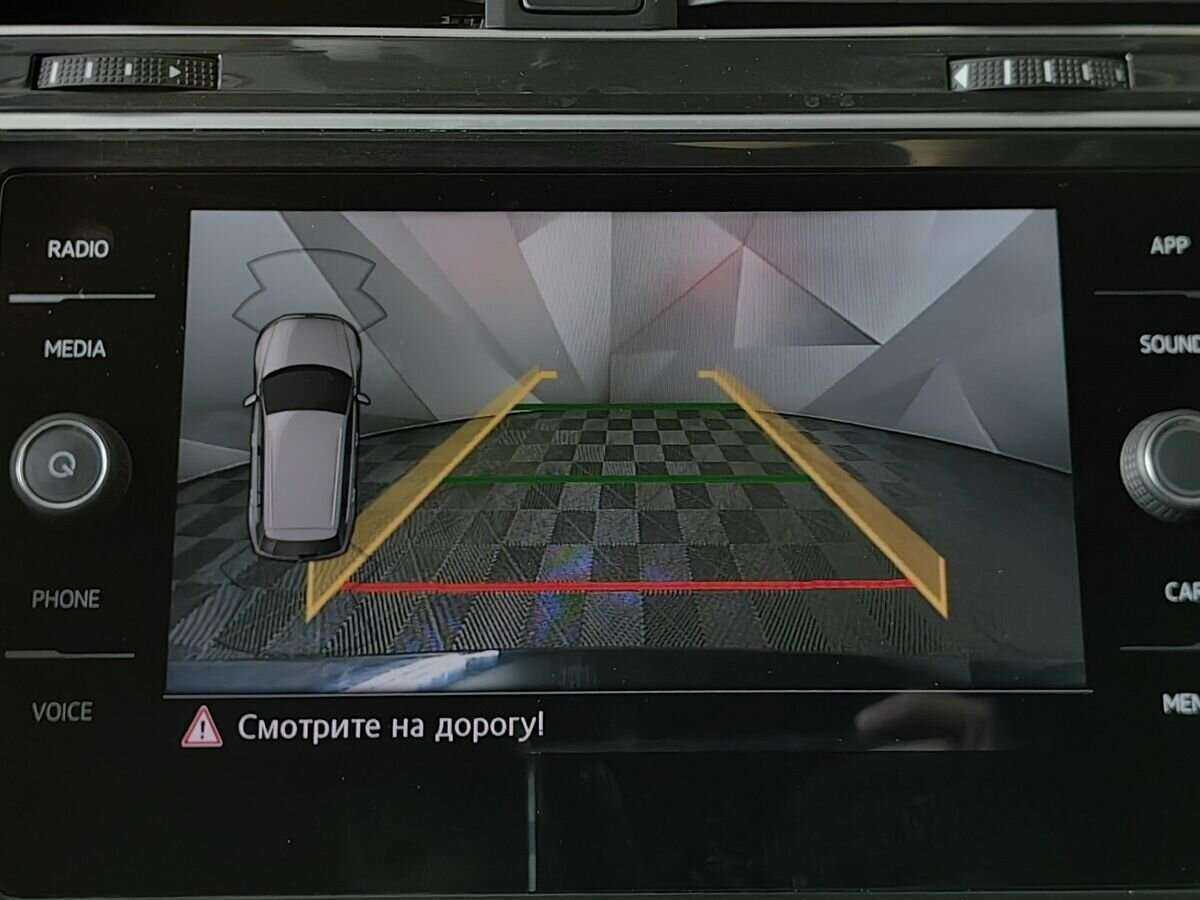 Volkswagen Tiguan, 2018 Фото №16