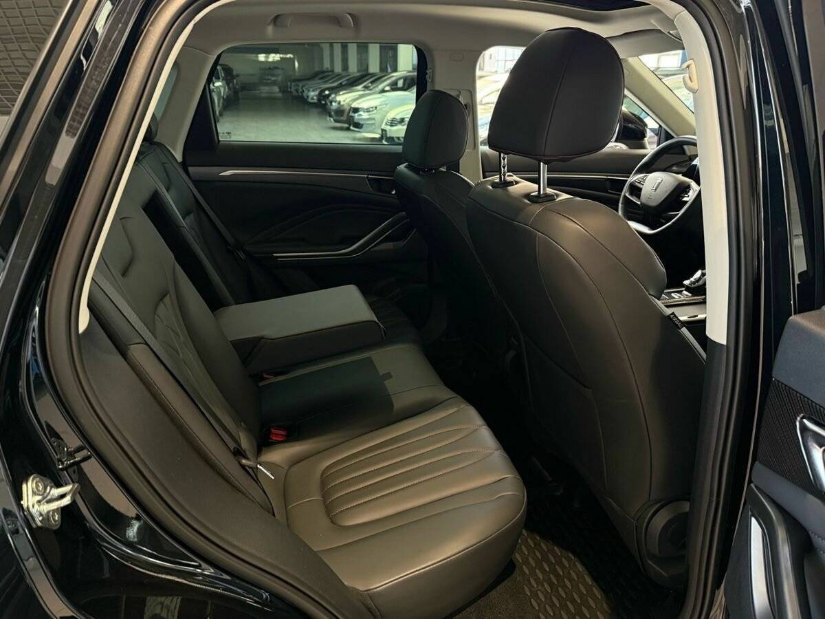 FAW Bestune T55, 2023 Фото №19