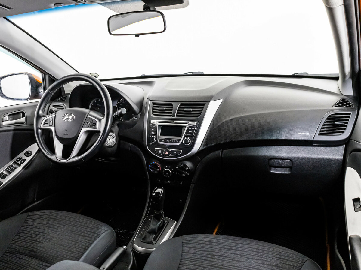 Hyundai Solaris I Рестайлинг, 2014 Фото №7