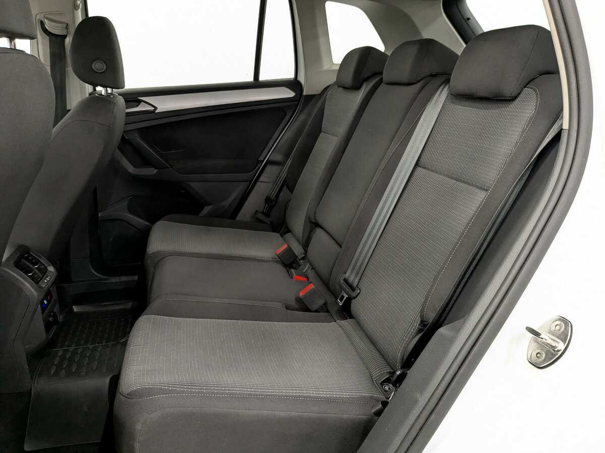 Volkswagen Tiguan, 2021 Фото №12