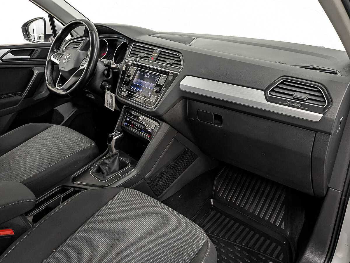 Volkswagen Tiguan, 2021 Фото №10