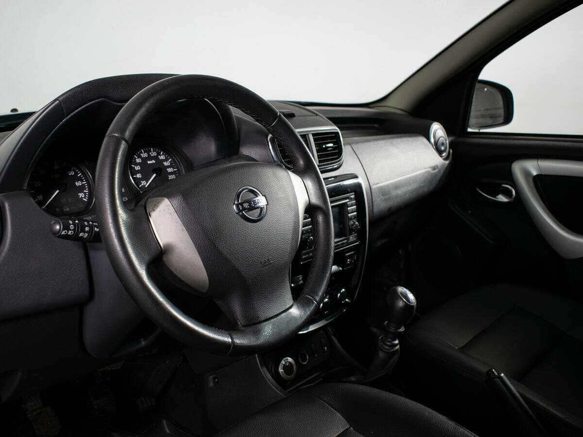 Nissan Terrano, 2014 Фото №13