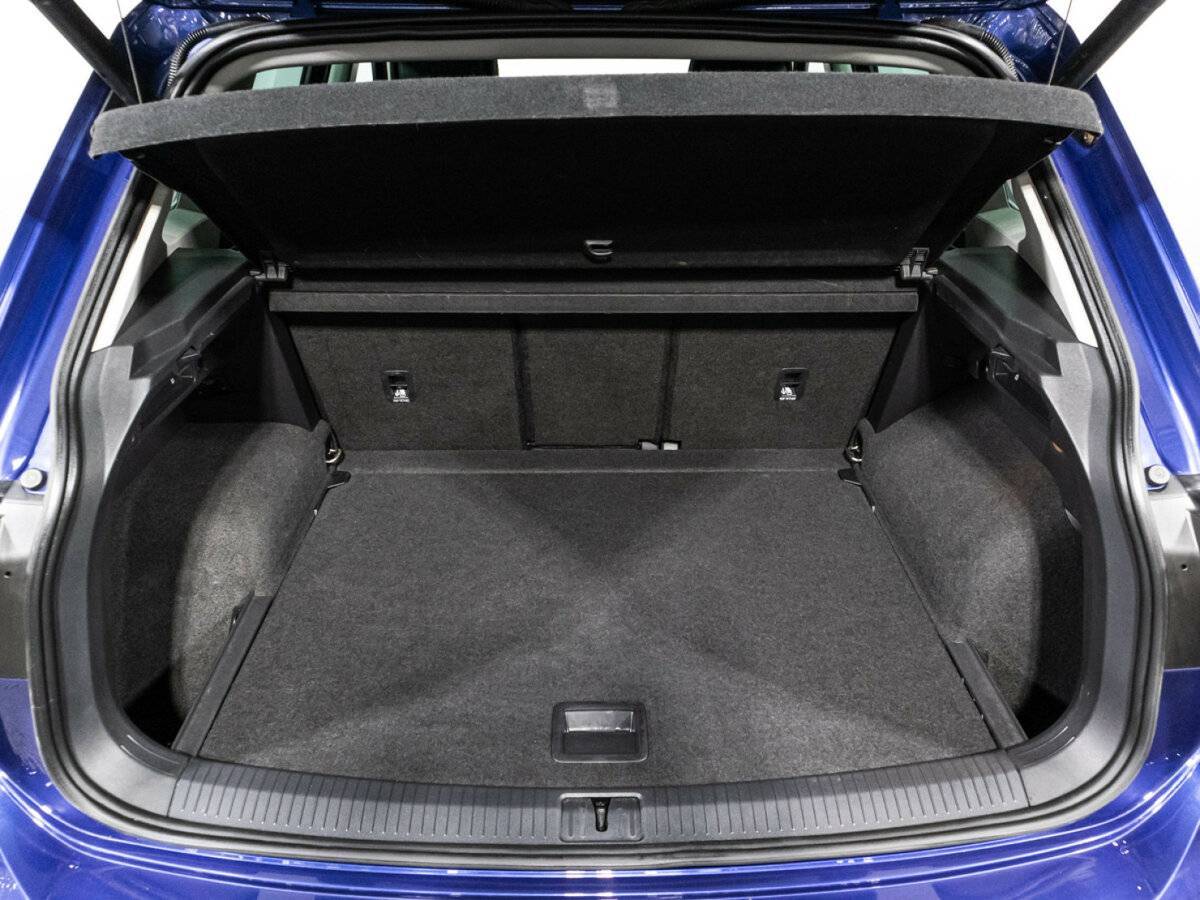 Volkswagen Tiguan, 2018 Фото №15