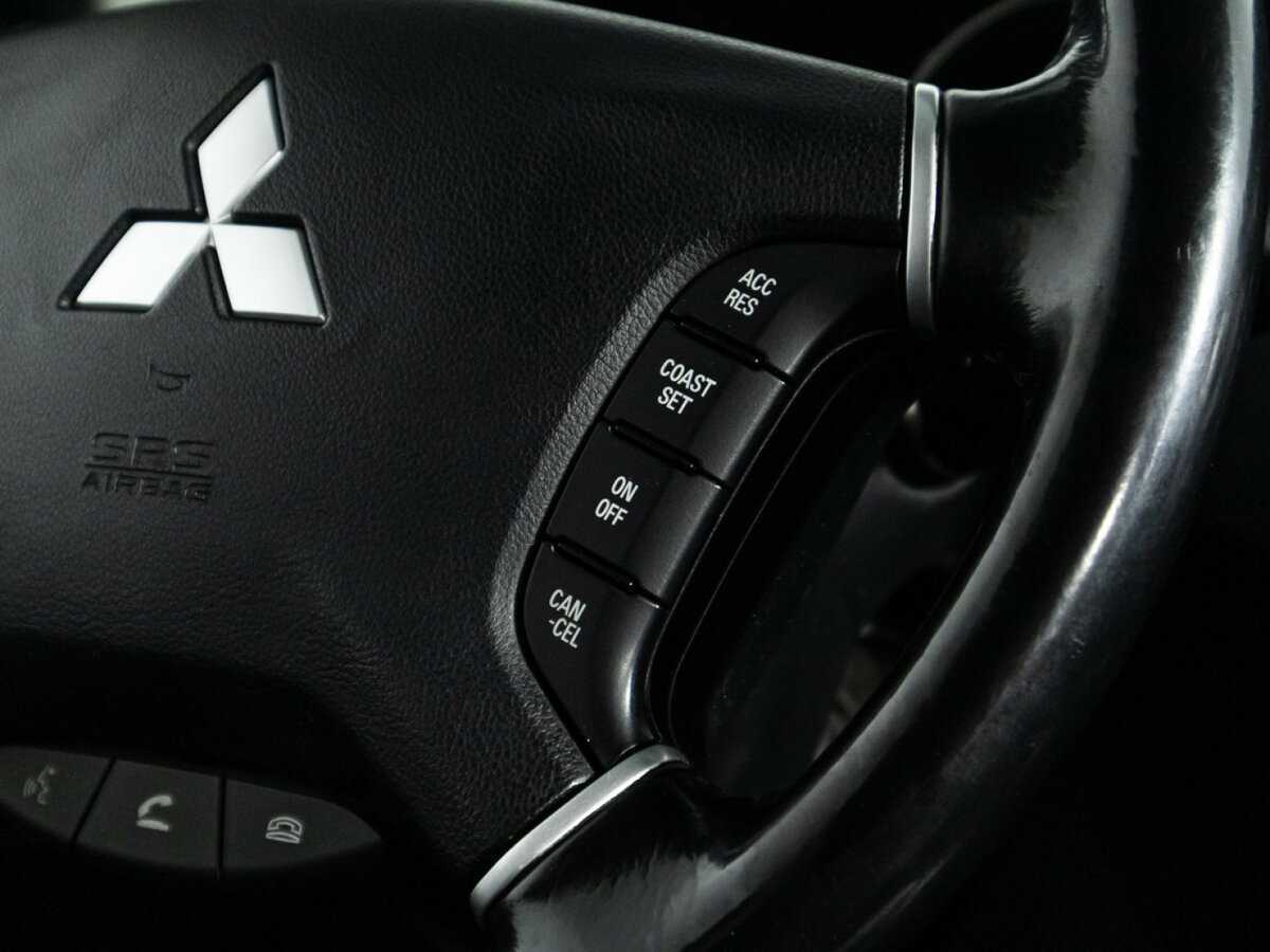 Mitsubishi Pajero, 2012 Фото №17