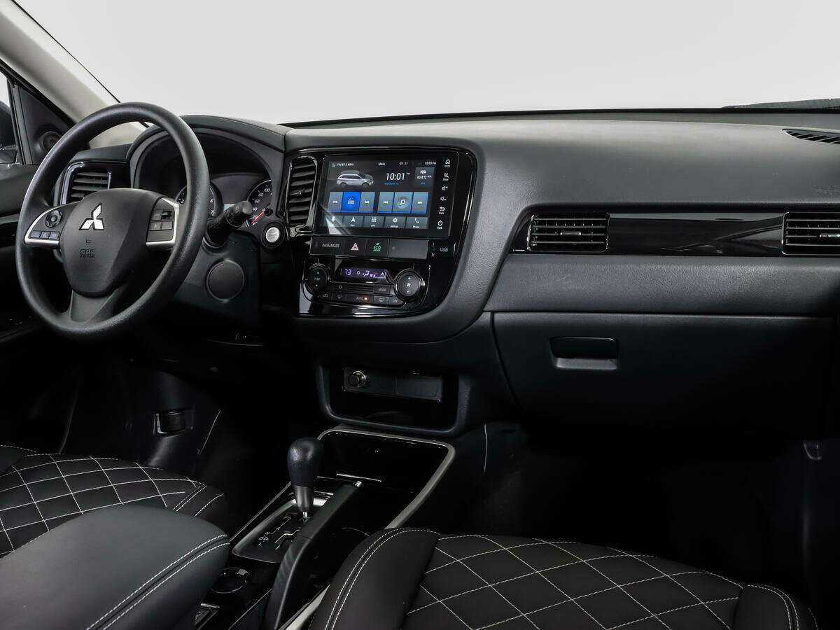 Mitsubishi Outlander, 2022 Фото №7
