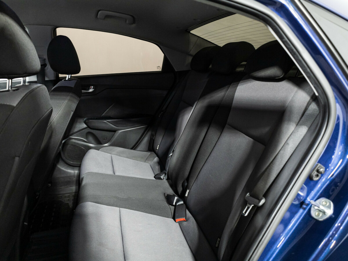 Hyundai Solaris II Рестайлинг, 2021 Фото №10