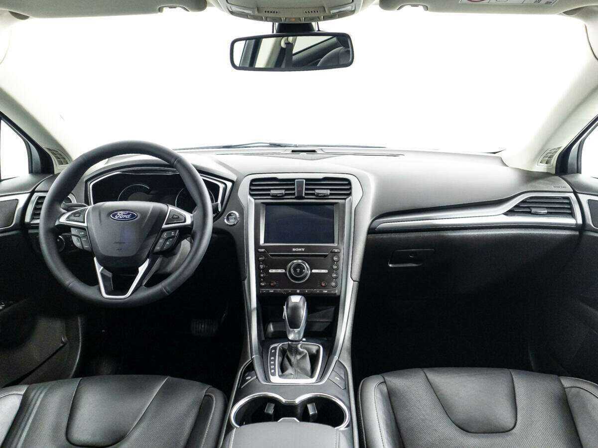 Ford Mondeo, 2017 Фото №12