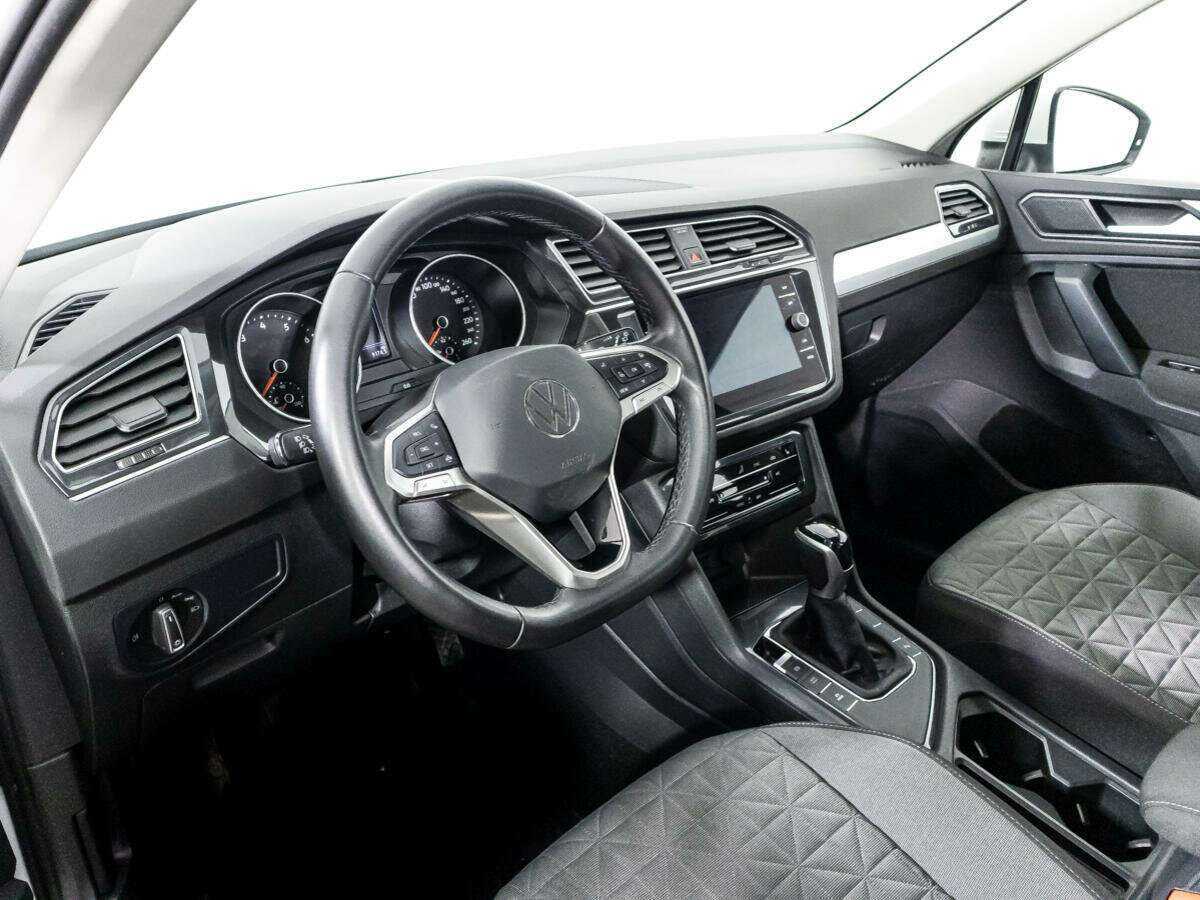 Volkswagen Tiguan, 2021 Фото №11