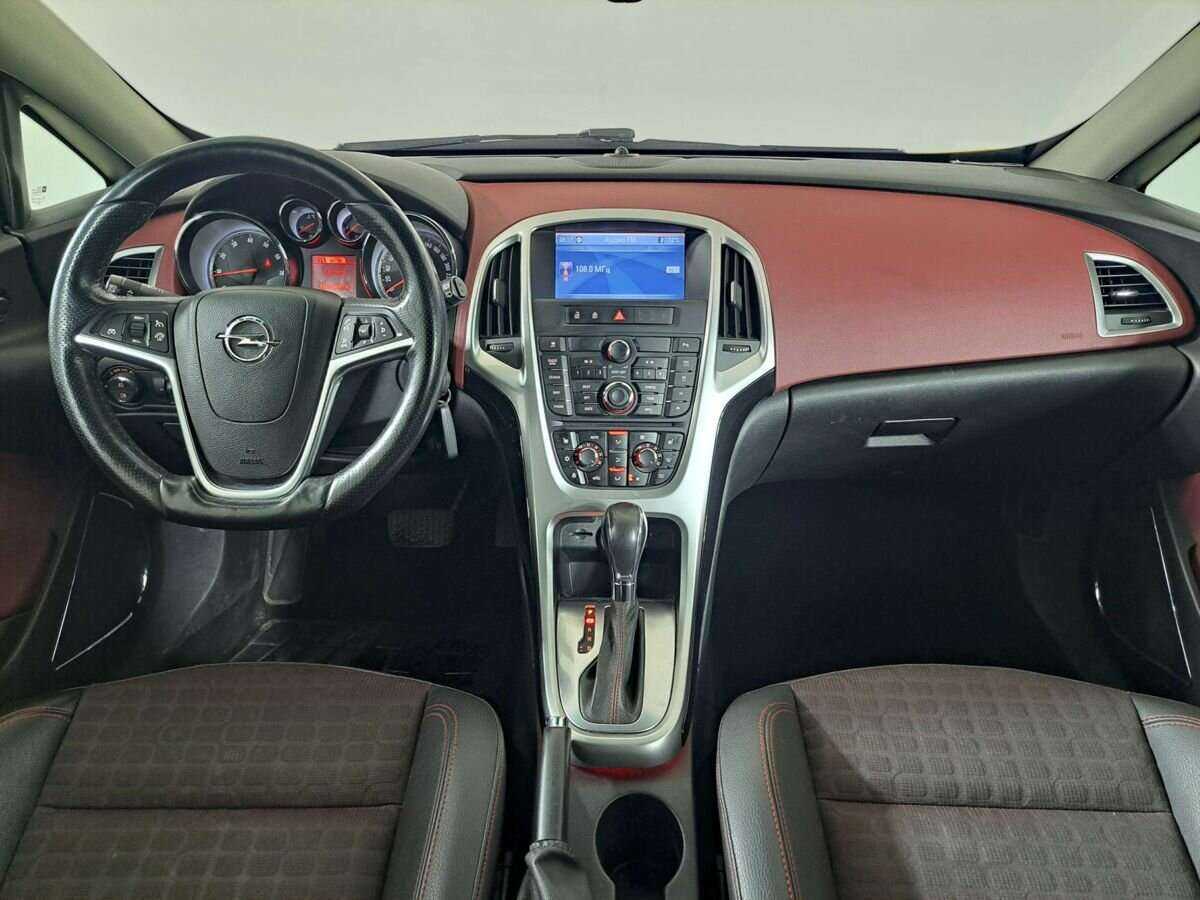 Opel Astra GTC, 2013 Фото №12