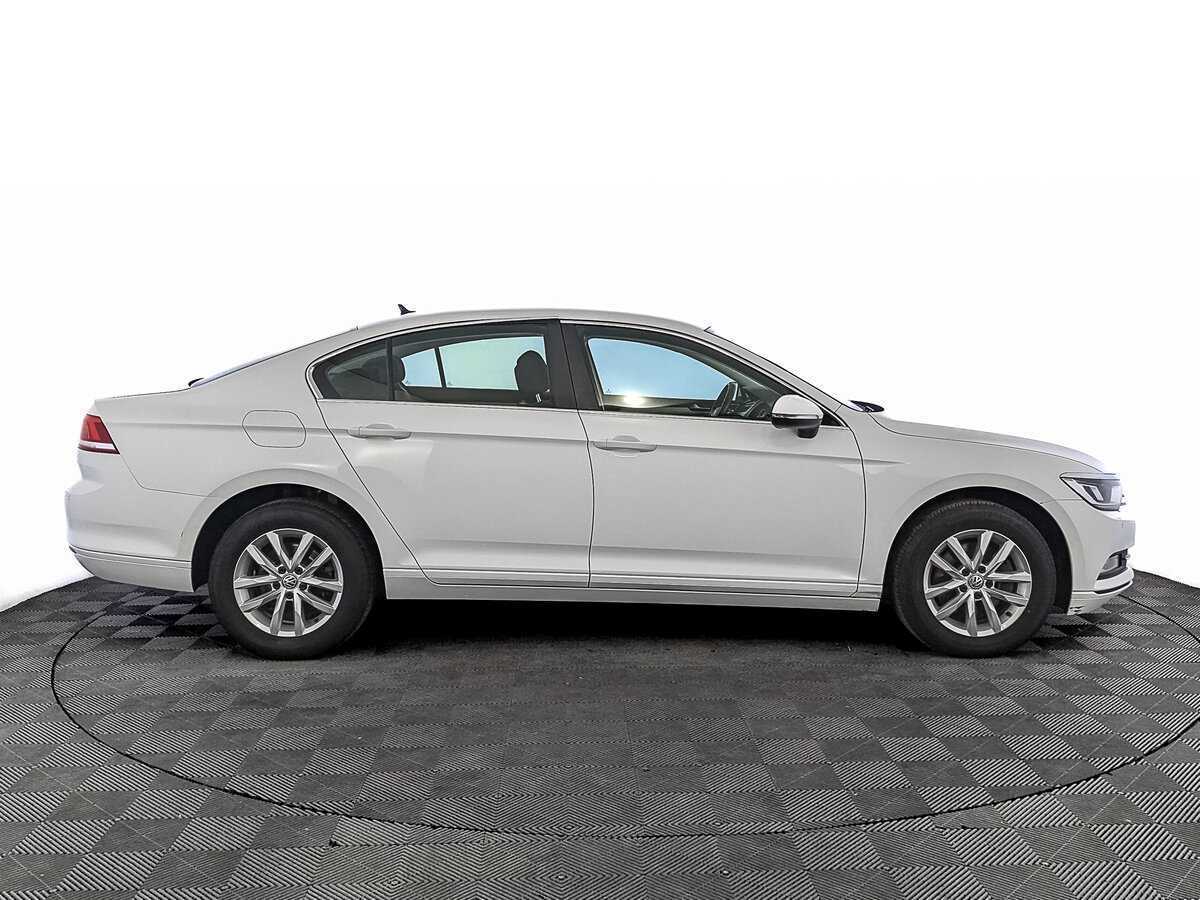 Volkswagen Passat, 2019 Фото №4