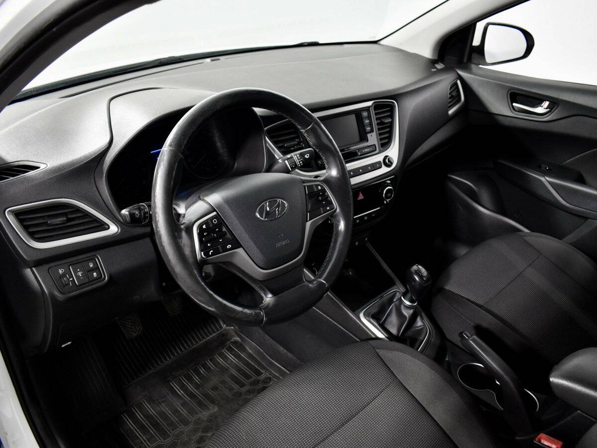 Hyundai Solaris II, 2018 Фото №9