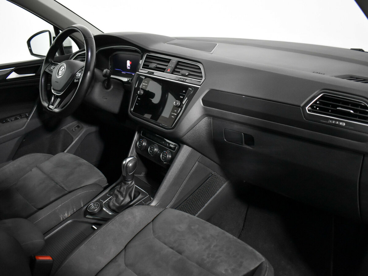Volkswagen Tiguan II, 2020 Фото №17