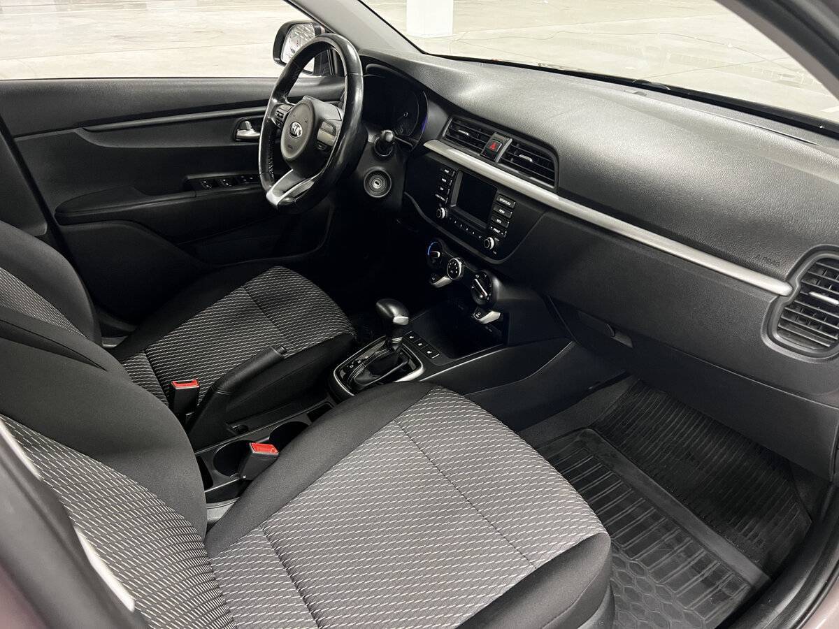 Kia Rio X-Line, 2019 Фото №11