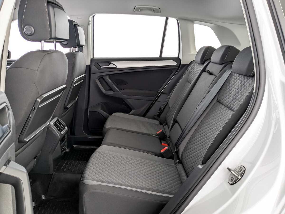Volkswagen Tiguan, 2020 Фото №12