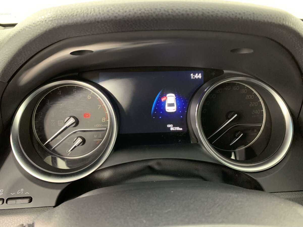 Toyota Camry, 2021 Фото №11