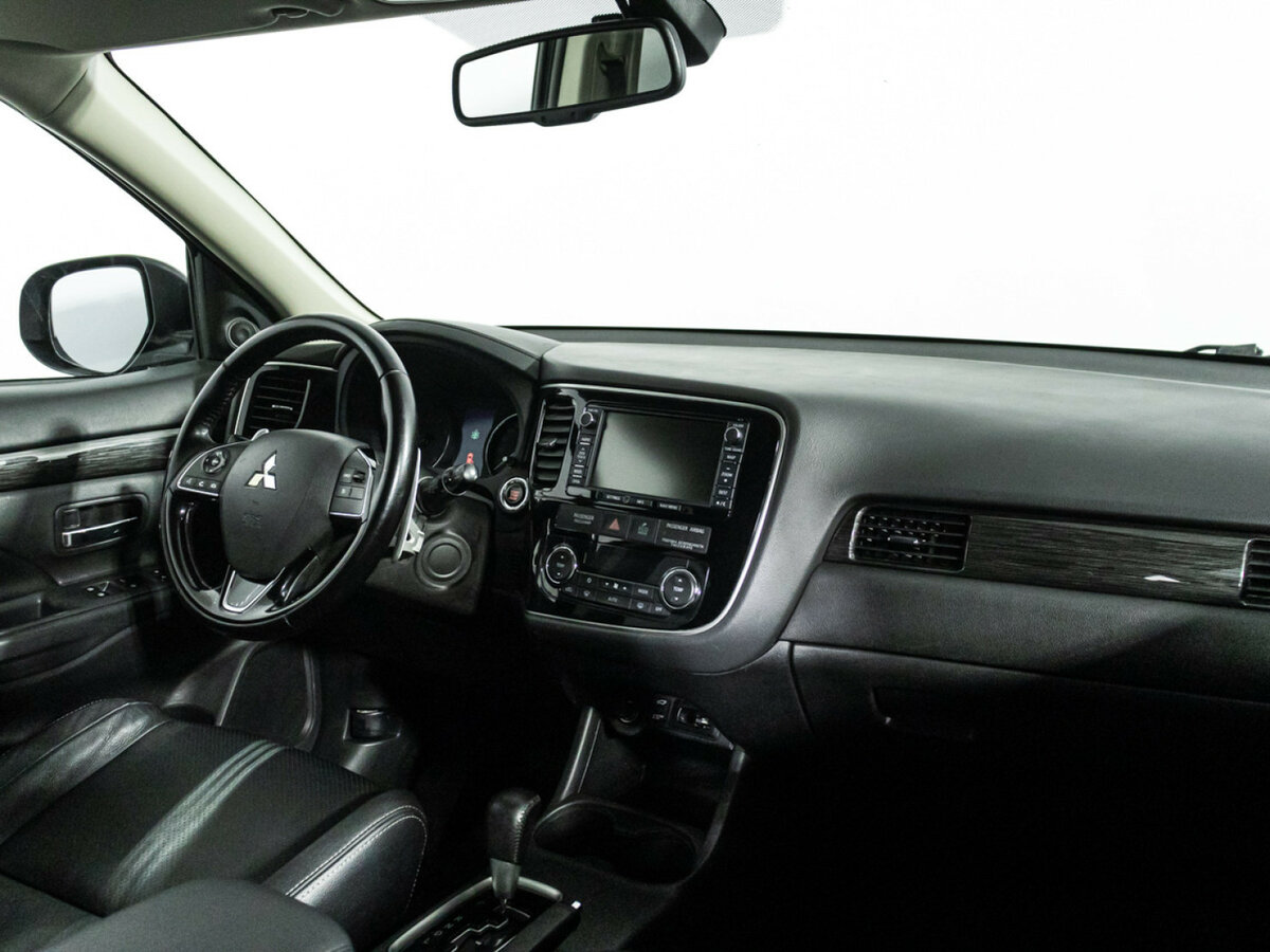Mitsubishi Outlander III Рестайлинг 2, 2015 Фото №7