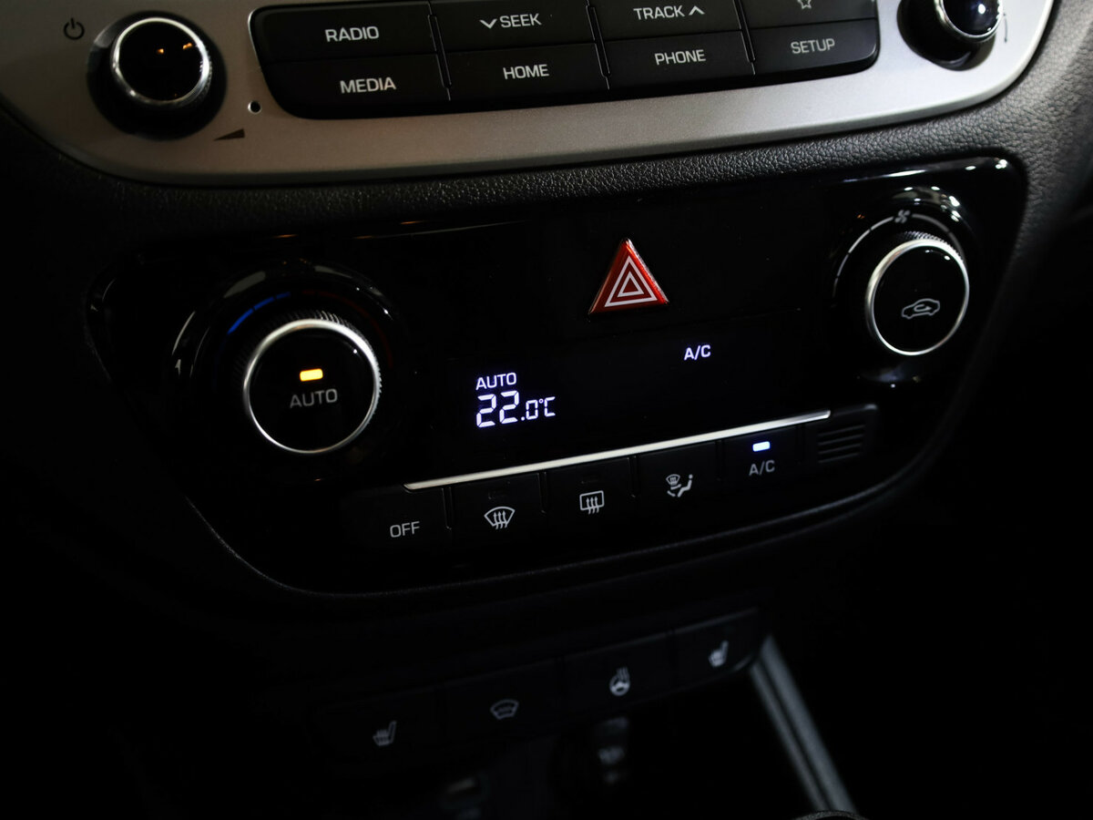 Hyundai Solaris II, 2019 Фото №15