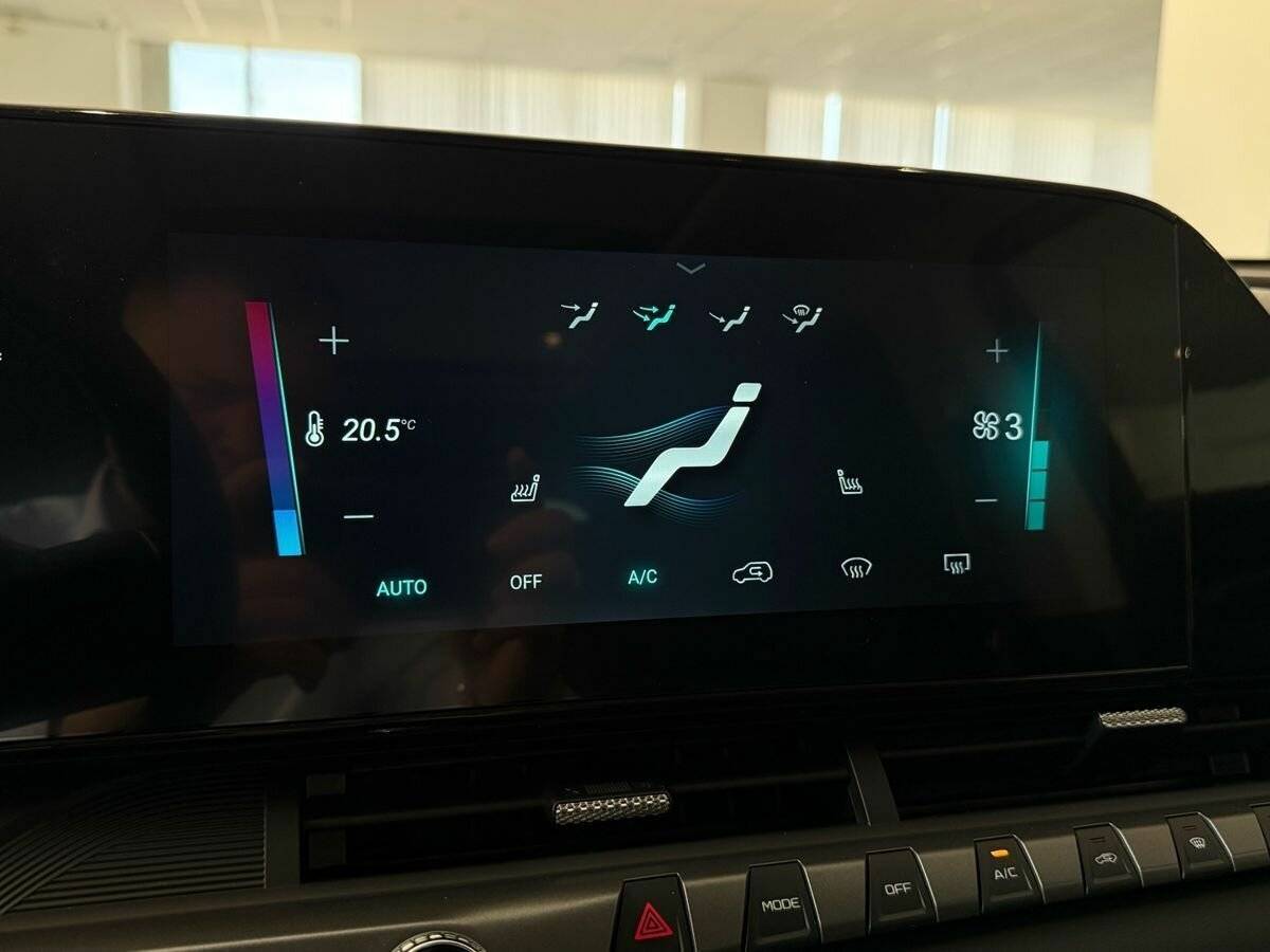 FAW Bestune T55, 2023 Фото №28