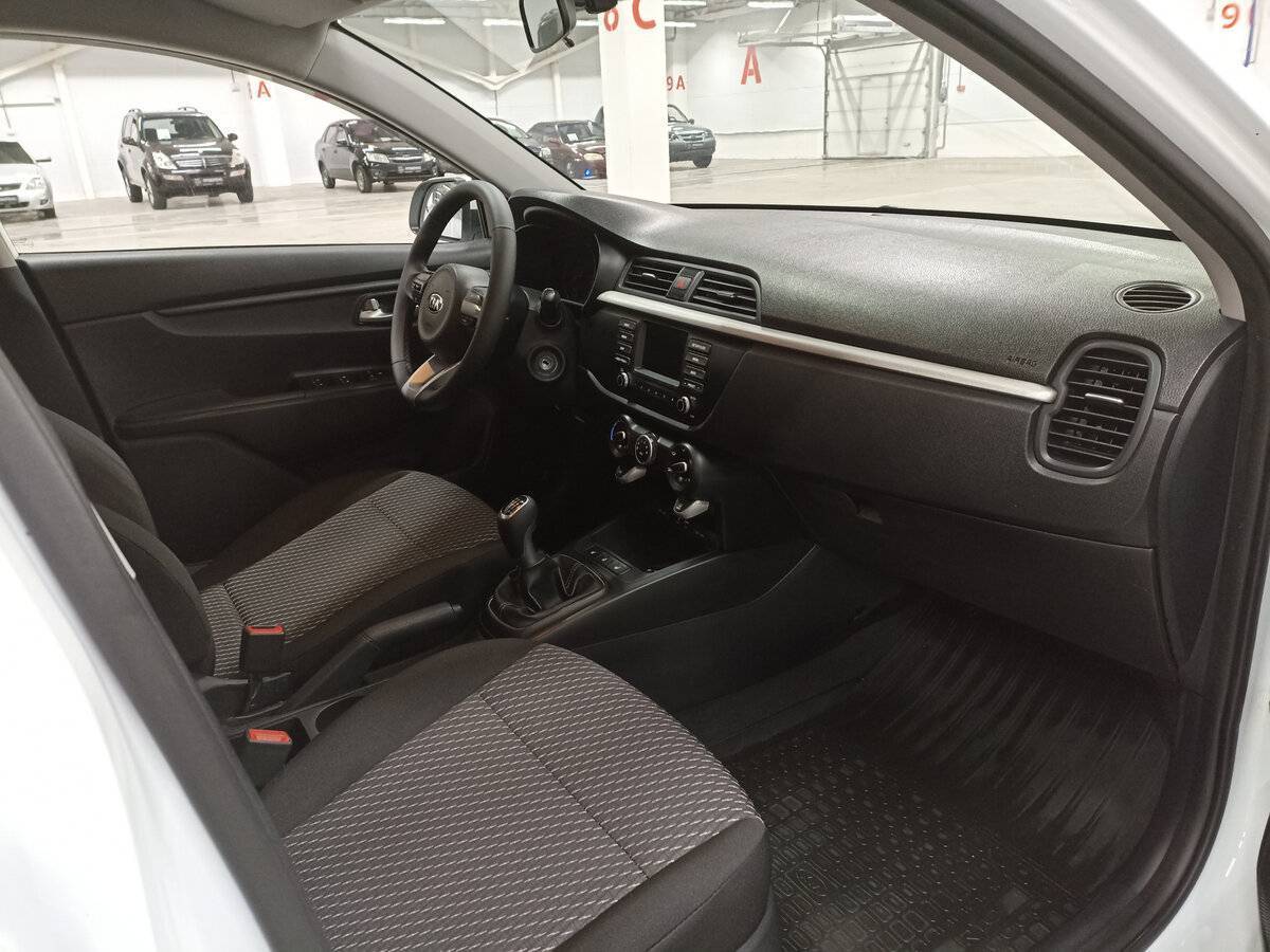 Kia Rio, 2019 Фото №11