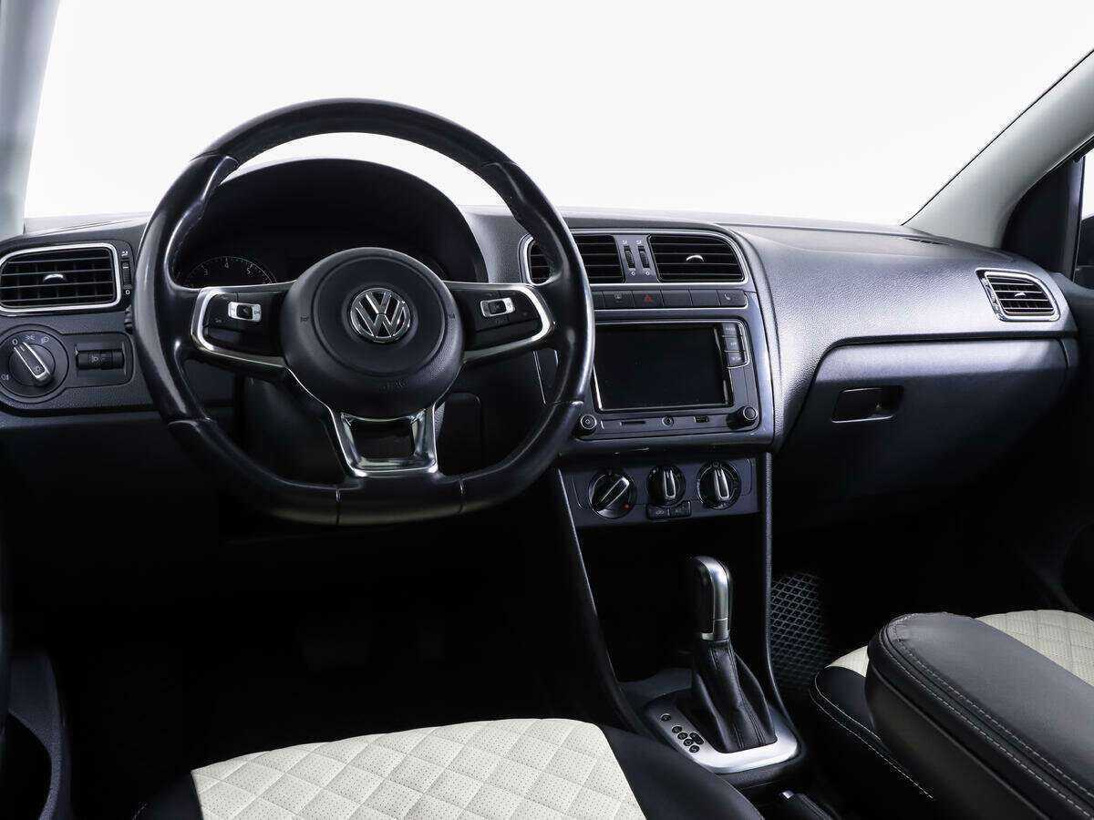 Volkswagen Polo, 2020 Фото №11