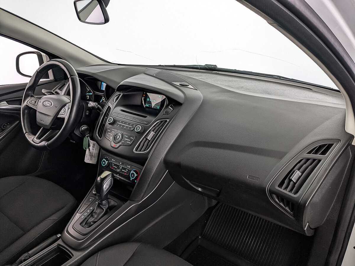 Ford Focus, 2018 Фото №11