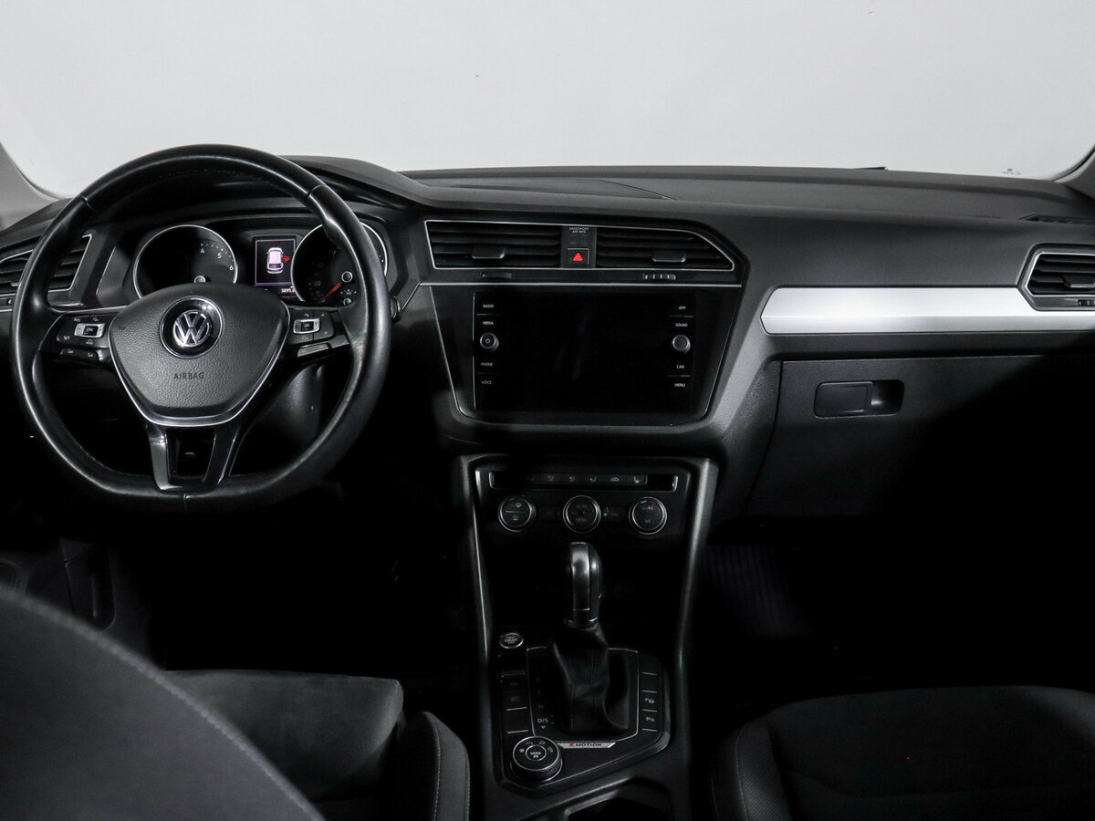 Volkswagen Tiguan II, 2018 Фото №10