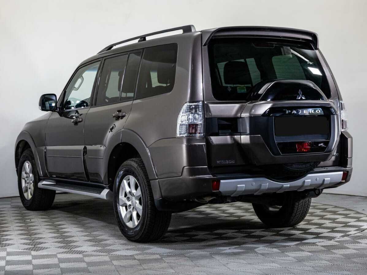 Mitsubishi Pajero, 2015 Фото №6