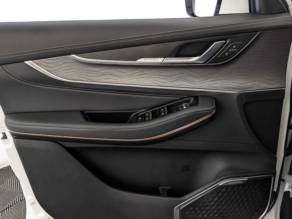 Exeed LX, 2022 Фото №16